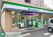 ファミリーマート則武本通店 徒歩1分。 20m