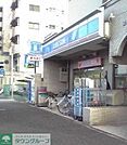 ローソン志賀本通店 徒歩3分。 210m