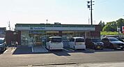 ファミリーマート岐阜公園前店 徒歩7分。 490m