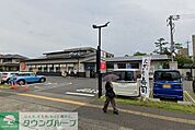 サガミ川名店 徒歩14分。 1060m