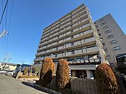 最上階の角部屋からは開放感ある眺望が楽しめます。