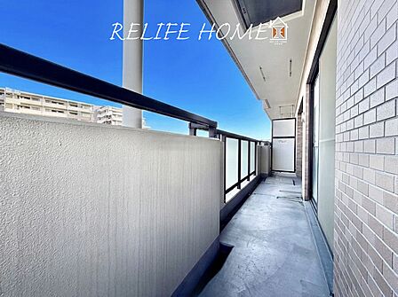 ■Balcony■ バルコニーは開放感があり、洗濯物を干すだけでなく気分転換のスペースとしても活躍♪ご家族に合わせた楽しみ方ができますね。