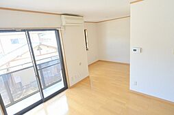 フレ・ロジュマン 204号室 2階ワンルームのリビング/ダイニング