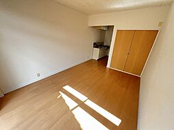 プレステージ 107号室 1階1Kのリビング/ダイニング