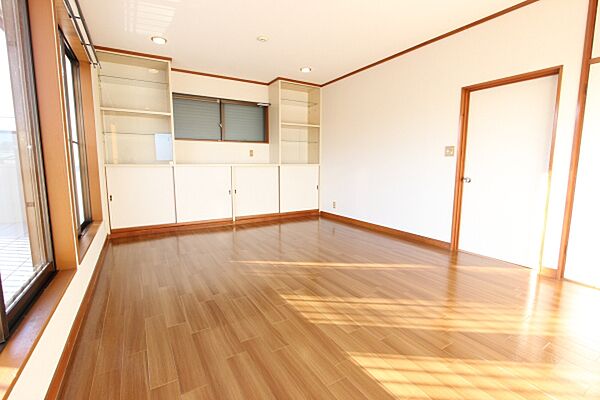 detached 茨城県土浦市板谷

地図を見る