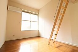 フローレンス南青山 101号室 1階ワンルームのリビング/ダイニング