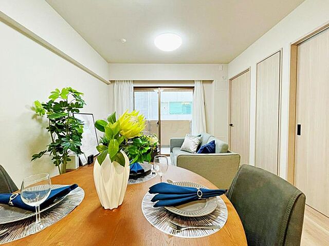 リビング/ダイニング ルピナス国立ステーションスクエア 6階/-