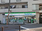 コンビニ「ファミリーマート市谷台町店まで140ｍ」