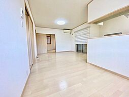 中古戸建　湖南市吉永 4LDKのリビング/ダイニング