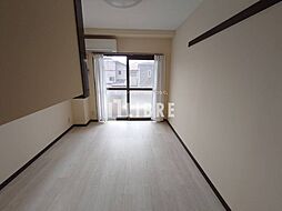 多摩都市モノレール 立飛駅 徒歩9分の賃貸マンション 2階1Kのリビング/ダイニング