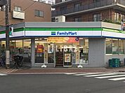 ファミリーマート国立北店 徒歩9分。 680m