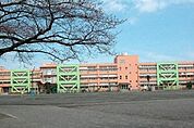 日野市立日野第一小学校 689m