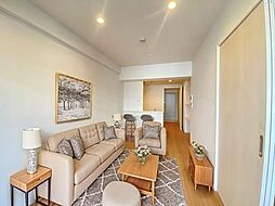 ストーリア茨木 9階1LDKのリビング/ダイニング