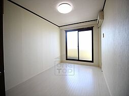 ファミール3号館 305 3階1DKのリビング/ダイニング