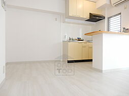 協同レジデンス千里丘 5階1LDKのリビング/ダイニング