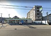 ファミリーマートMYS万代東二丁目店 74m
