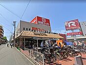 関西スーパー長居店 288m