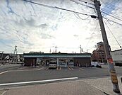 ファミリーマート岸里東二丁目店 492m
