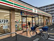 セブンイレブン大阪長居東1丁目店 235m
