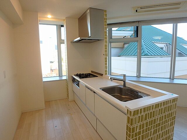 キッチン ラグナタワー 7階/-