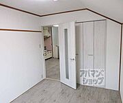白基調のお部屋です