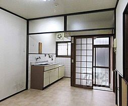 居間