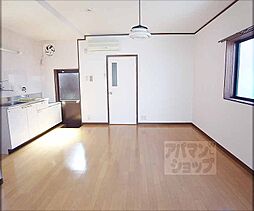 京阪本線 鳥羽街道駅 徒歩3分の賃貸一戸建て ワンルームのリビング/ダイニング