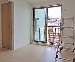 京都市営烏丸線 くいな橋駅 徒歩7分の賃貸アパート 2階1Kのリビング/ダイニング