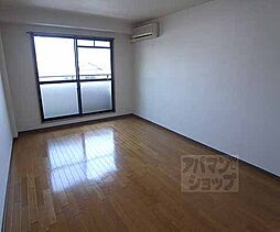 ロイヤルグランデ 106 1階1Kのリビング/ダイニング