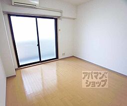 京阪本線 藤森駅 徒歩7分の賃貸マンション 1階1DKのリビング/ダイニング