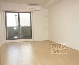 近鉄京都線 上鳥羽口駅 徒歩18分の賃貸アパート 2階1Kのリビング/ダイニング