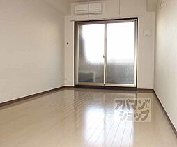 京阪本線 七条駅 徒歩3分の賃貸マンション 1階1Kのリビング/ダイニング