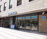 ローソン新京都センタービル店まで254m