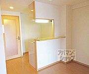 お洒落なカウンターキッチンです・