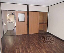 居間