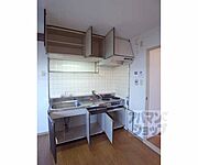 キッチン用品の収納も充分です・