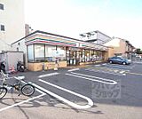 セブンイレブン 深草西浦8丁目店まで300m