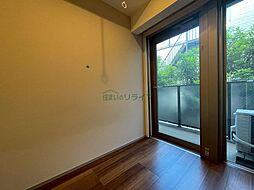 日暮里舎人ライナー 赤土小学校前駅 徒歩7分の賃貸マンション 2階ワンルームのリビング/ダイニング