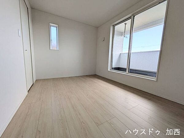洋室を拡大表示