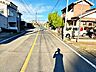 外観：前面道路含む現地写真
