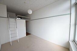 多摩都市モノレール 泉体育館駅 徒歩3分の賃貸マンション 1階1Kのリビング/ダイニング