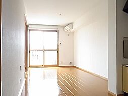 ゼファーコート 101 1階1LDKのリビング/ダイニング