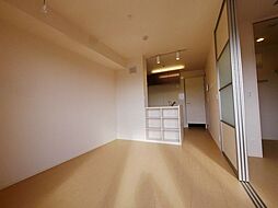 コリーヌオッツ 203 3階1LDKのリビング/ダイニング