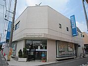 西武信用金庫 1200m