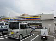 ミニストップ立川砂川町店 徒歩4分。コンビニ 290m