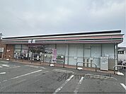 セブンイレブン　奈良学園大和町2丁目店まで600メートル
