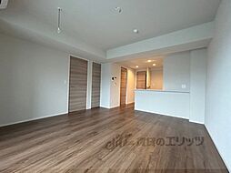 セレニティプレイス　桂 505 5階2LDKのリビング/ダイニング