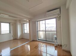 フェリス 201 2階2LDKのリビング/ダイニング