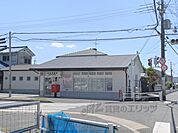 辰市郵便局まで850メートル