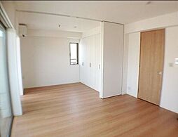 フレンシア高円寺 210 2階1LDKのリビング/ダイニング